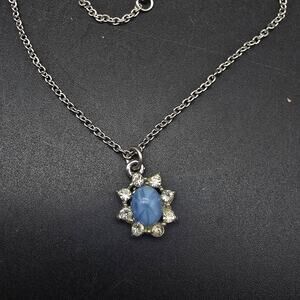 Faux Star Sapphire Pendant Necklace Silver Tone Blue Vintage Jewelry